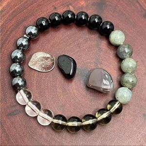 Hand Made Natural Stone Bracelet ( Protection, Fertility, Self-love, Open Road )